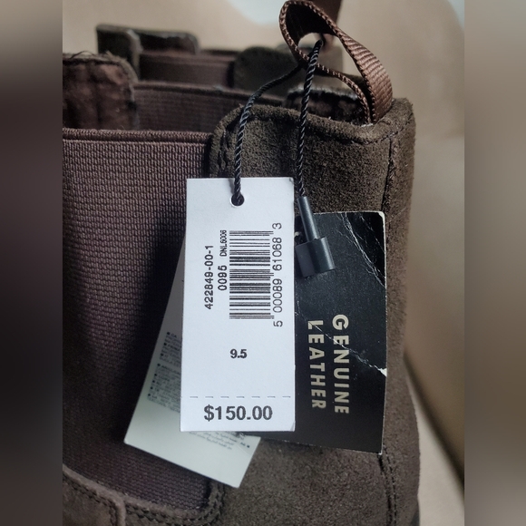 NWT Chelsea Suede Boots Size 9.5 VDark Brown Color - Picture 8 of 8
